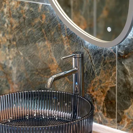 Acacia-a20 * ブダペスト