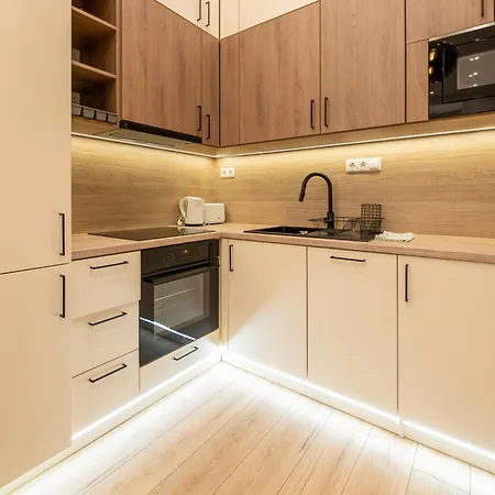 Acacia-a20 ブダペスト